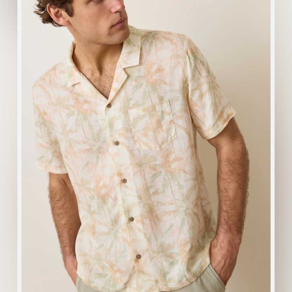 Marine Layer Tencel Linen Resort Shirt Men’s L Faded Palm Short Sleeve Button Up